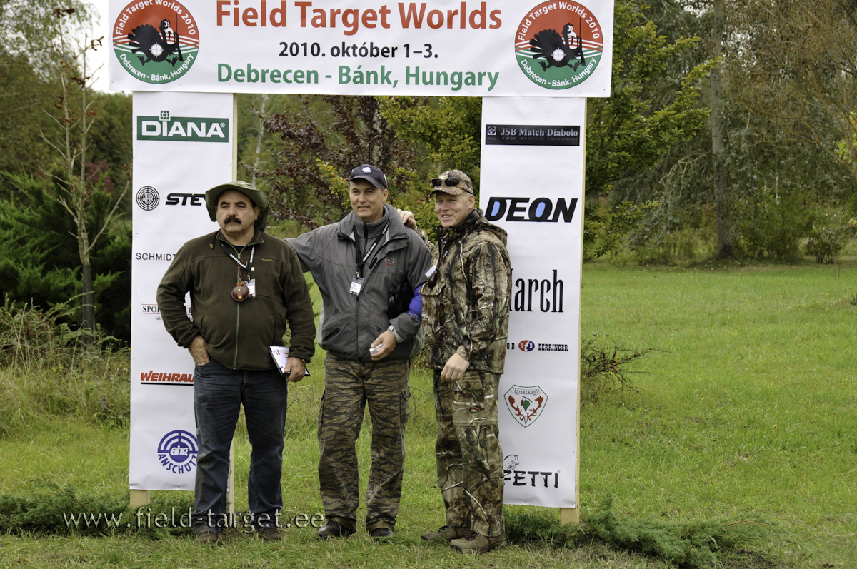 Jose Manuel Bustos Grimaldo, Tamas Laszlo, Ian Harford